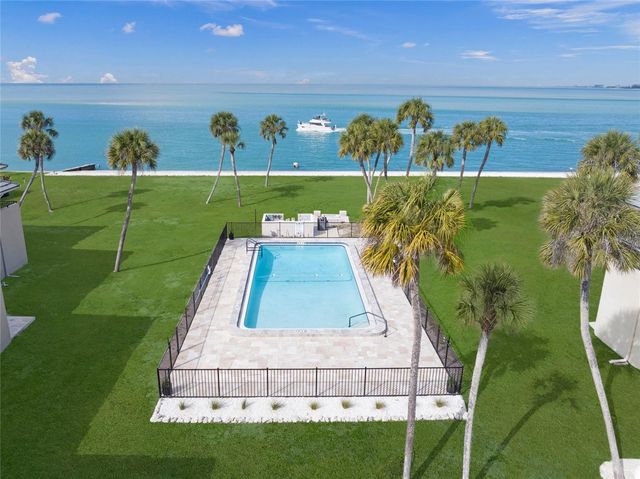4660 OCEAN BOULEVARD O2, Sarasota, FL 34242