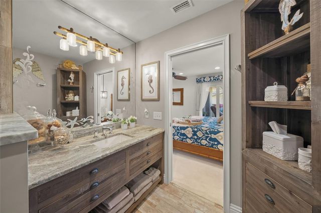 4660 OCEAN BOULEVARD O2, Sarasota, FL 34242