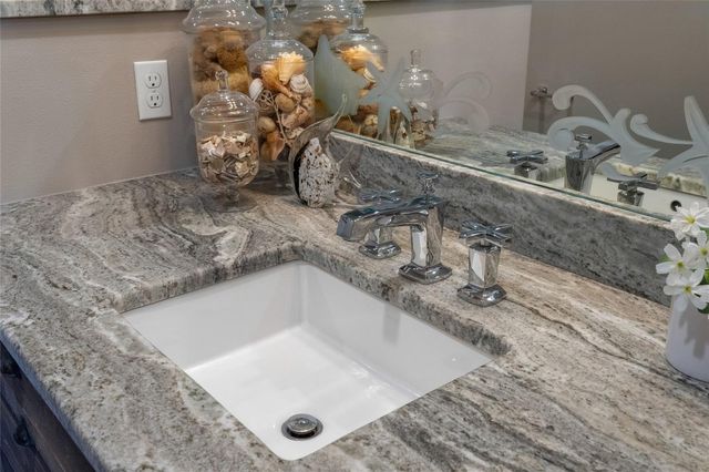 4660 OCEAN BOULEVARD O2, Sarasota, FL 34242