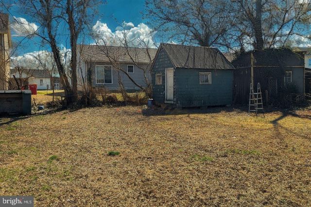 15 E 4TH ST, Blades, DE 19973