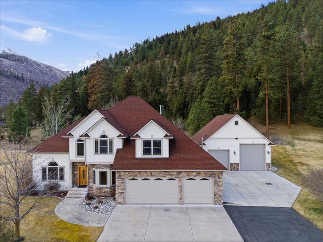 10596 Nez Perce Loop, Lolo, MT 59847