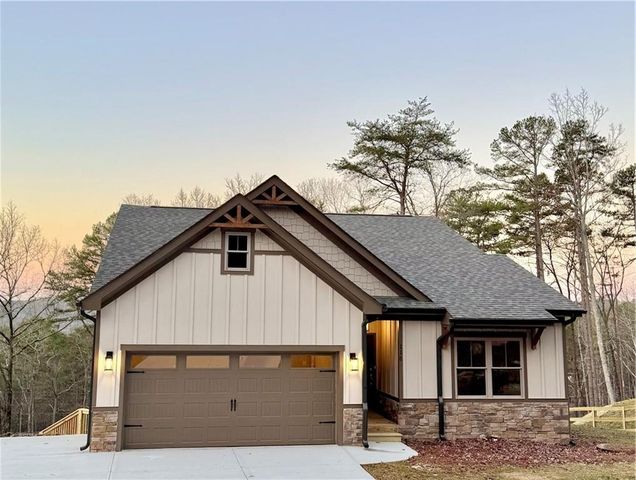 137 Bear Drive, Waleska, GA 30183