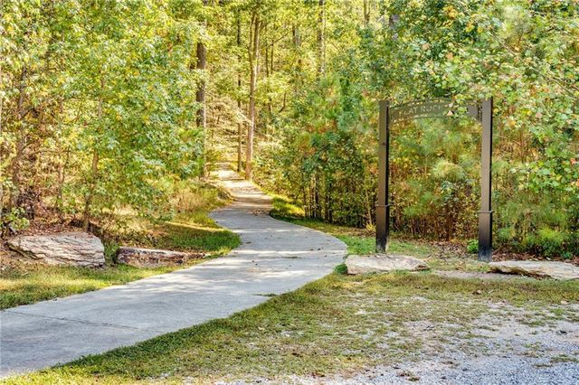 137 Bear Drive, Waleska, GA 30183