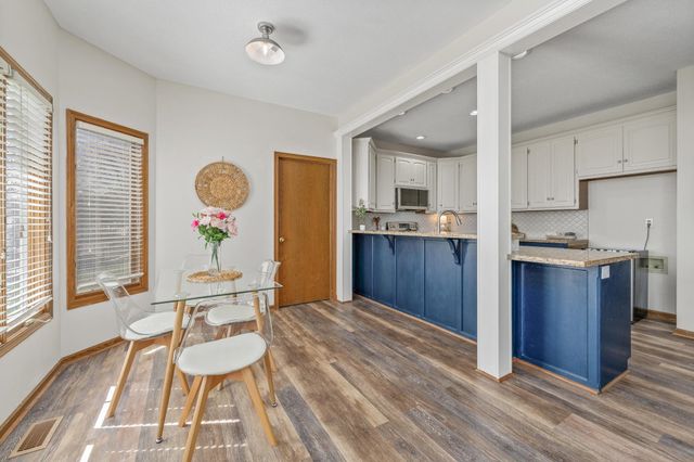 2710 N Dublin Cir, Wichita, KS 67226