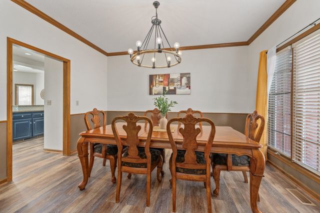 2710 N Dublin Cir, Wichita, KS 67226