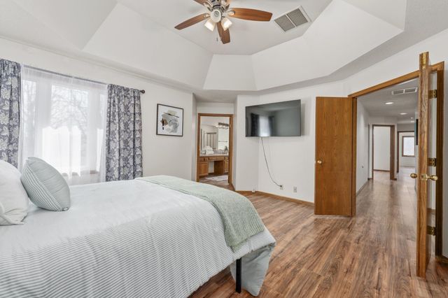 2710 N Dublin Cir, Wichita, KS 67226