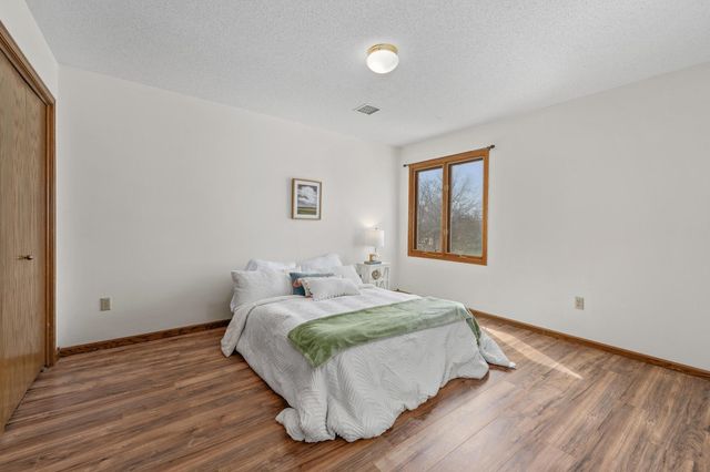 2710 N Dublin Cir, Wichita, KS 67226