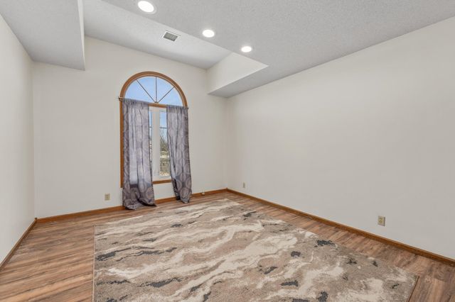 2710 N Dublin Cir, Wichita, KS 67226