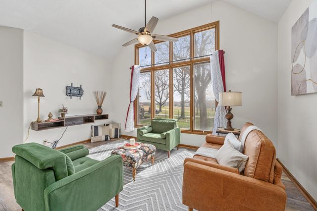 2710 N Dublin Cir, Wichita, KS 67226