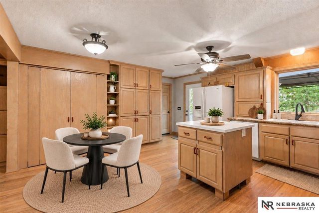 1025 N 145 Circle, Omaha, NE 68154