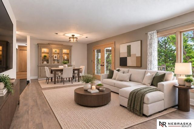 1025 N 145 Circle, Omaha, NE 68154