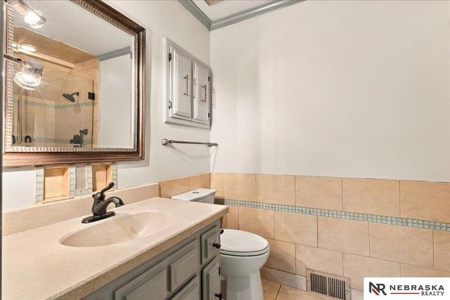 1025 N 145 Circle, Omaha, NE 68154