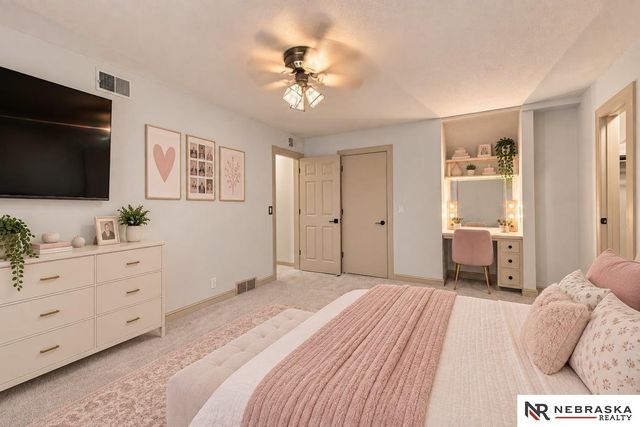 1025 N 145 Circle, Omaha, NE 68154