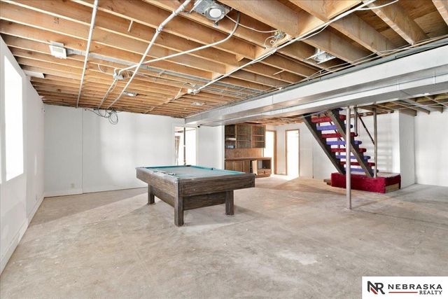 1025 N 145 Circle, Omaha, NE 68154