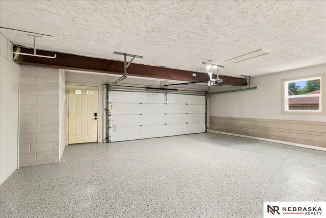 1025 N 145 Circle, Omaha, NE 68154