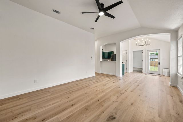 10234 Condor Loop, Waco, TX 76708