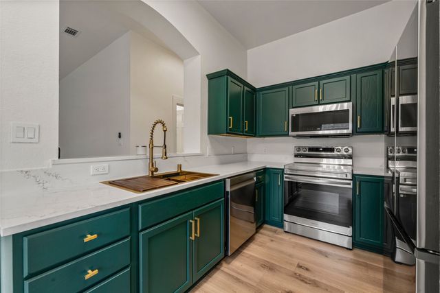 10234 Condor Loop, Waco, TX 76708