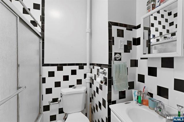 206 Highland Avenue, Kearny, NJ 07032