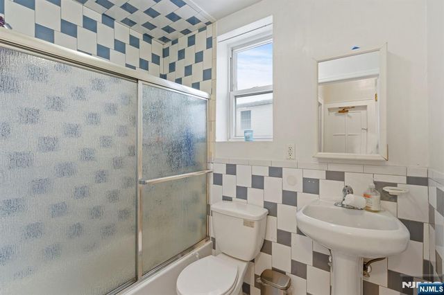 206 Highland Avenue, Kearny, NJ 07032