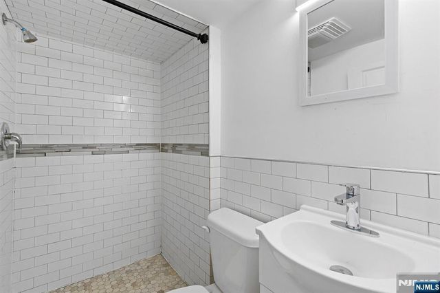 206 Highland Avenue, Kearny, NJ 07032