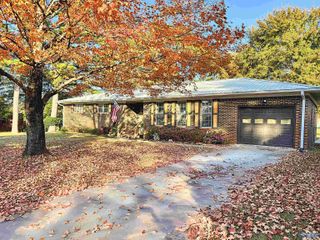 1504 Simmons Drive, Decatur, AL 35601