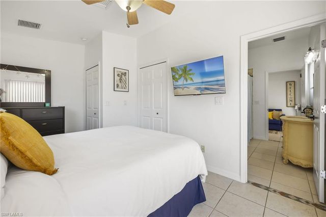 742 111th AVE N, Naples, FL 34108