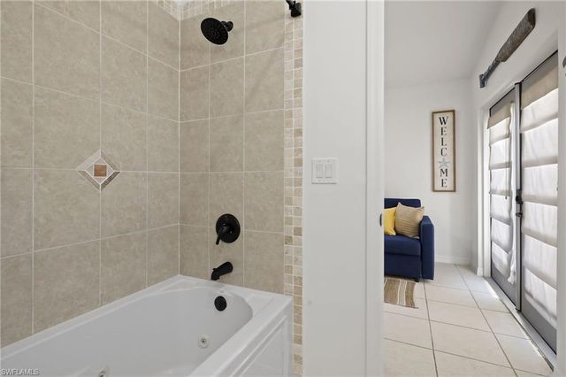 742 111th AVE N, Naples, FL 34108