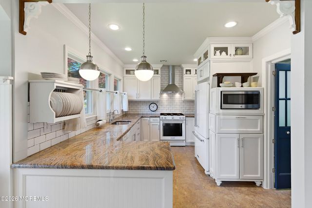 219 Henley Avenue, Pine Beach, NJ 08741