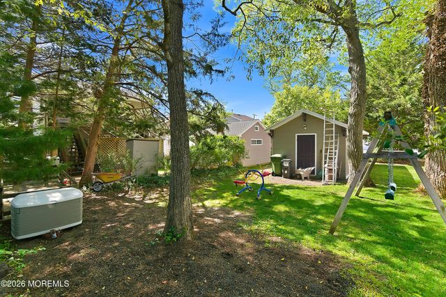 219 Henley Avenue, Pine Beach, NJ 08741