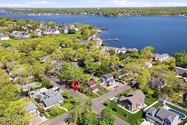 219 Henley Avenue, Pine Beach, NJ 08741