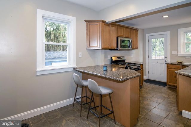 225 WOODBINE AVE, Westville, NJ 08093