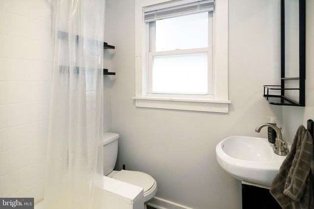 225 WOODBINE AVE, Westville, NJ 08093