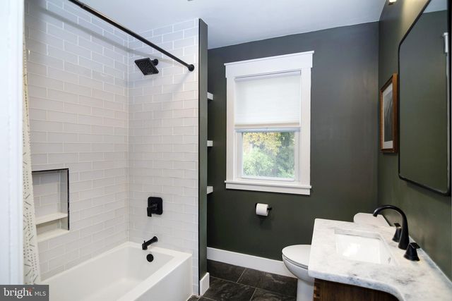 225 WOODBINE AVE, Westville, NJ 08093