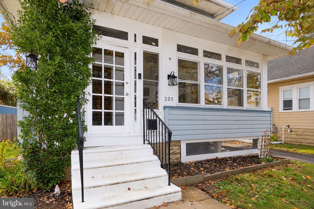 225 WOODBINE AVE, WESTVILLE, NJ 08093 — photo 2