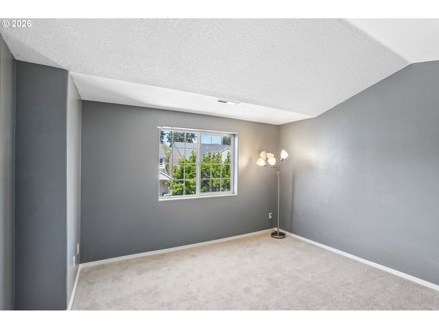 6546 Ne FOREST Ln, Hillsboro, OR 97124