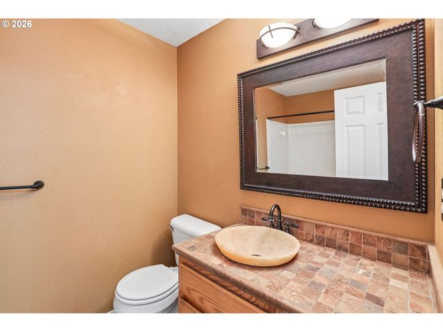 6546 Ne FOREST Ln, Hillsboro, OR 97124