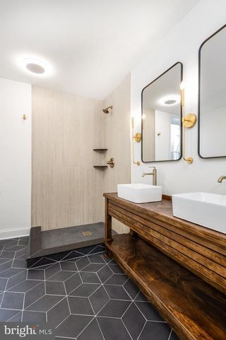 1231 S MARKOE ST, Philadelphia, PA 19143