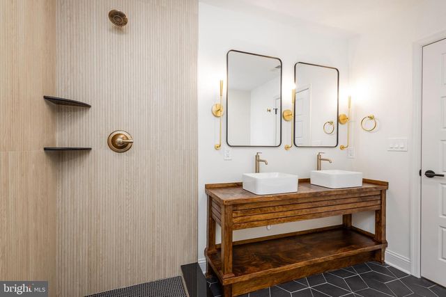 1231 S MARKOE ST, Philadelphia, PA 19143