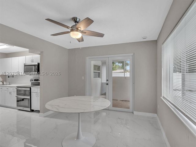 6800 Raleigh St, Hollywood, FL 33024