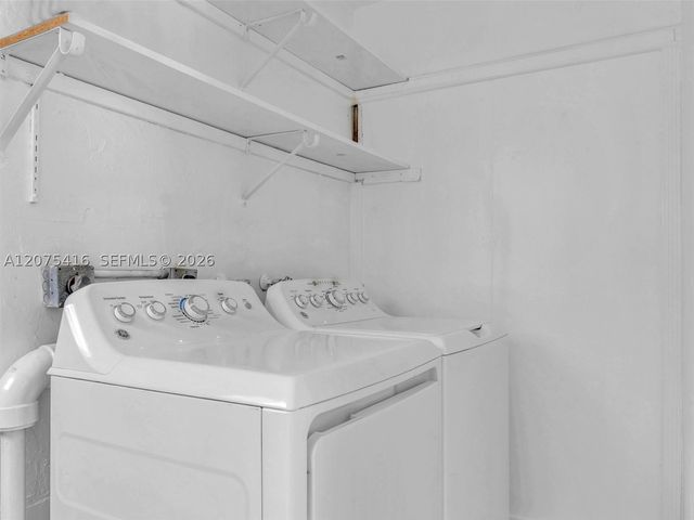 6800 Raleigh St, Hollywood, FL 33024