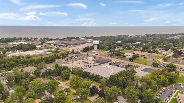 2197 Ann Drive, Saint Joseph, MI 49085