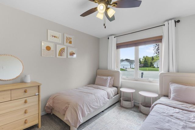 W6484 Brandon COURT, Greenville, WI 54942