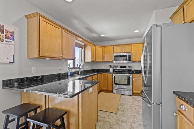 W6484 Brandon COURT, Greenville, WI 54942
