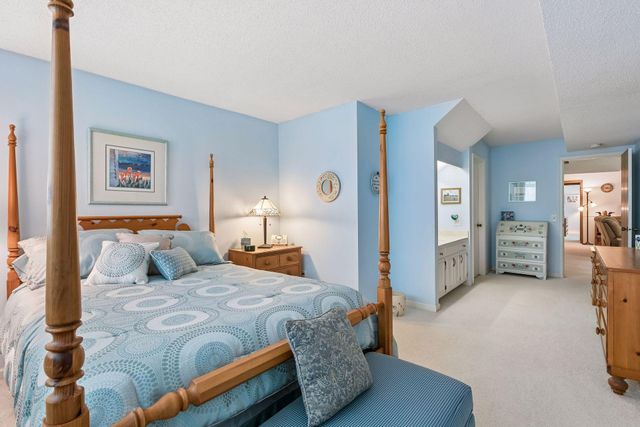 8091 Kentucky Circle, Bloomington, MN 55438