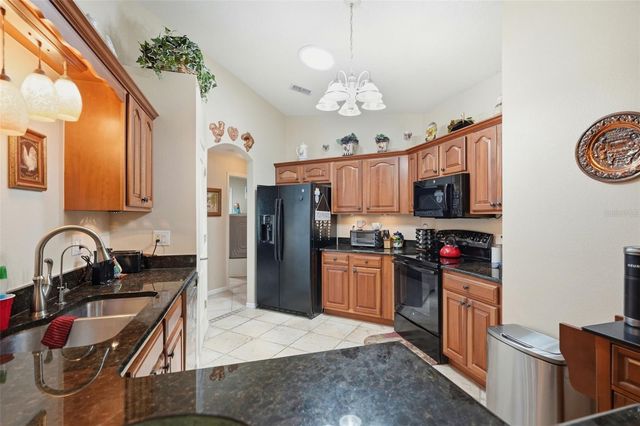 10340 BUNCOMBE WAY, San Antonio, FL 33576