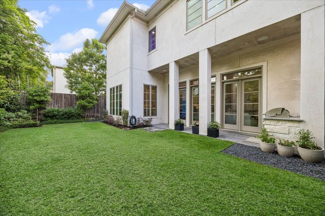 4131 Coleridge Street, West University Place, TX 77005