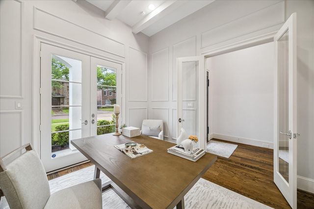 4131 Coleridge Street, West University Place, TX 77005