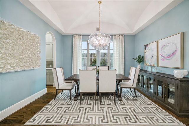 4131 Coleridge Street, West University Place, TX 77005