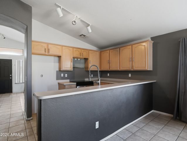 7815 W SOLANO Drive N, Glendale, AZ 85303