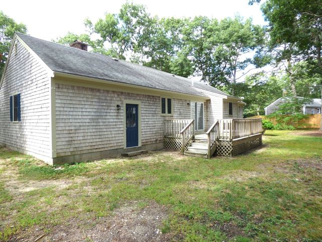 35 Pequot Road, Mashpee, MA 02649